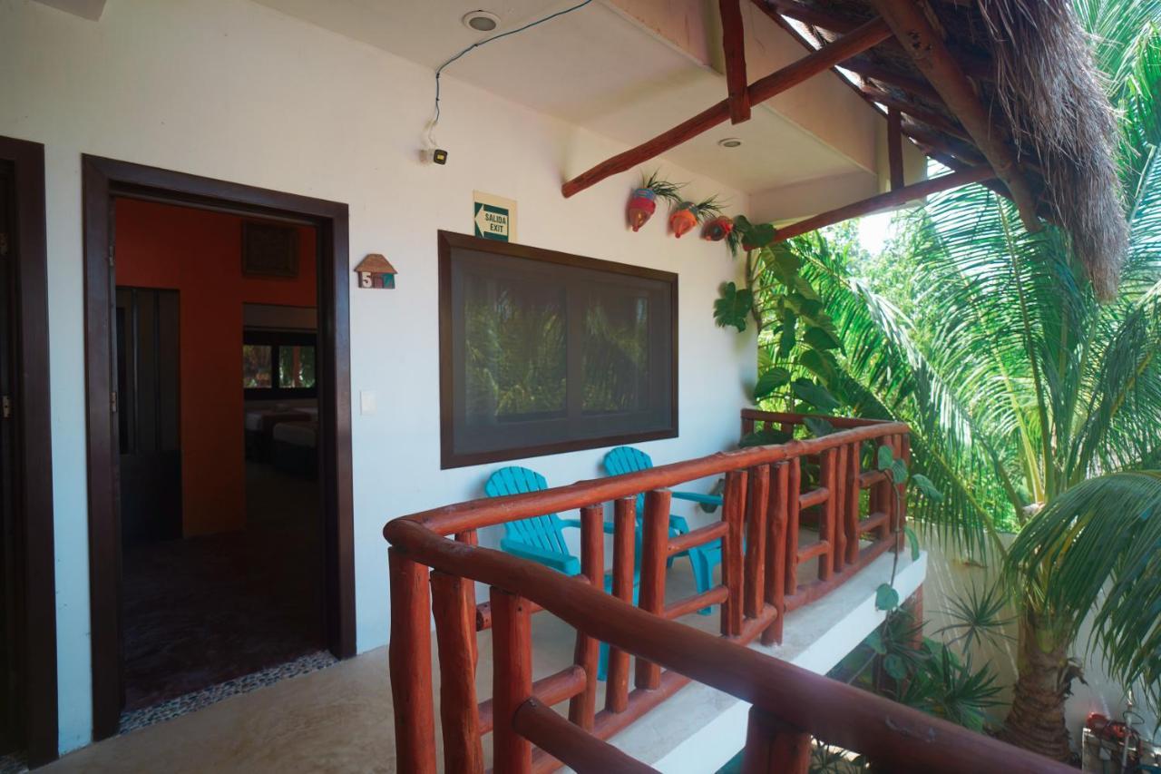 Golden Paradise Town Hotel Isla Holbox Exterior photo
