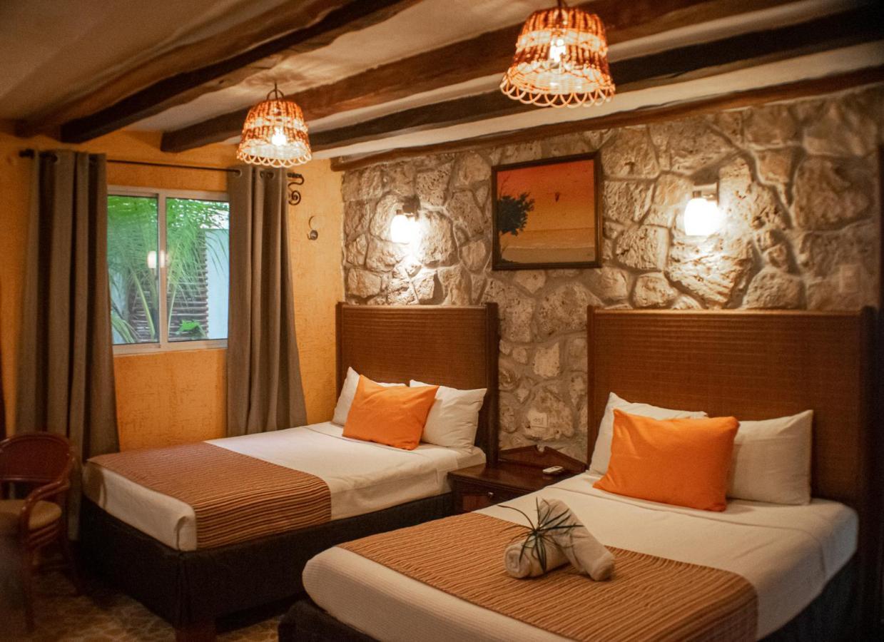 Golden Paradise Town Hotel Isla Holbox Exterior photo